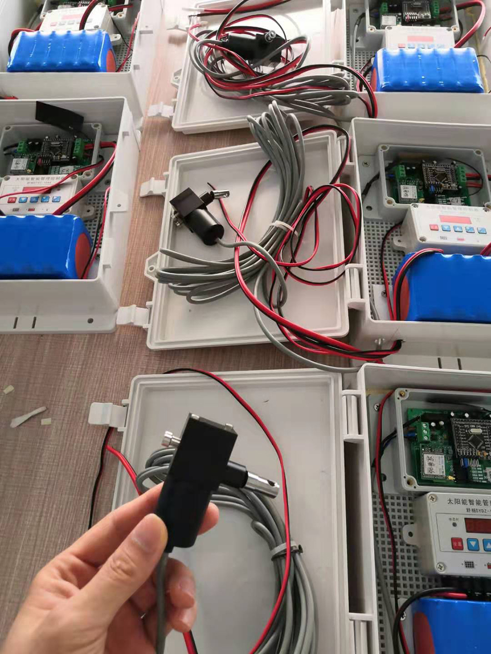 米蘭特MPS微型拉繩位移傳感器用于滑坡監測位移計測控系統現場(chǎng)案例.jpg 米蘭特MPS微型拉繩位移傳感器用于滑坡監測位移計測控系統現場(chǎng)案例.jpg