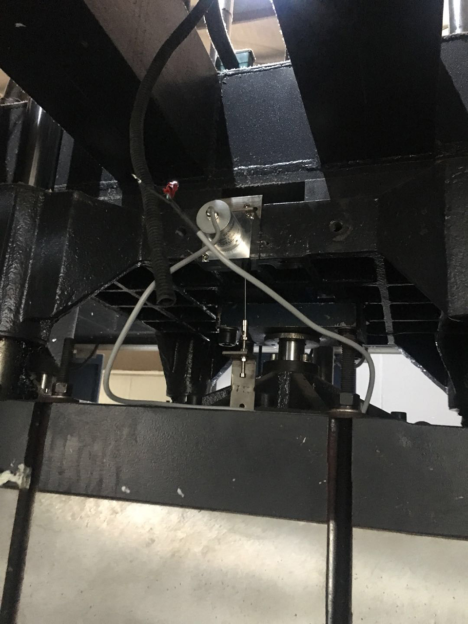 米蘭特MPS小型拉線(xiàn)位移傳感器用于機械設備自動(dòng)化測控.jpg 米蘭特MPS小型拉線(xiàn)位移傳感器用于機械設備自動(dòng)化測控.jpg